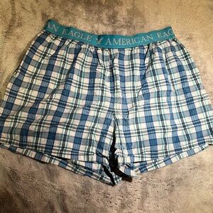 American Eagle size XL boxer briefs shorts blue white plaid